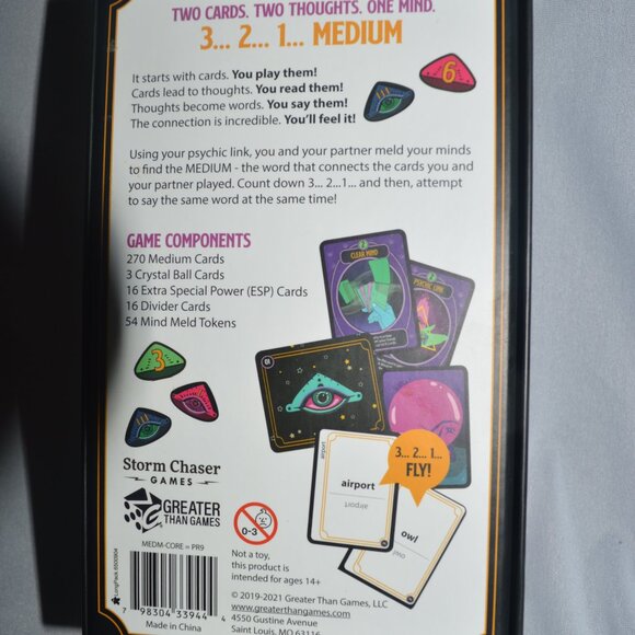 Medium mind reading party game ages 14+ 2-8 players - Picture 3 of 3